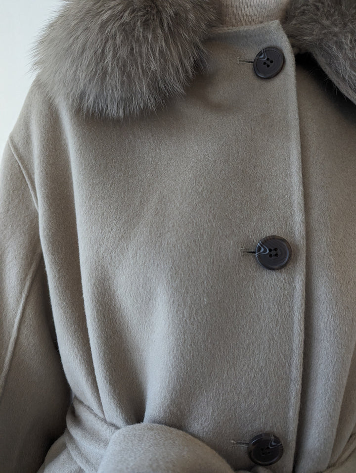 Hava & Hava, 115 cm.  - Wool/Cashmere Coat - Women - Oak