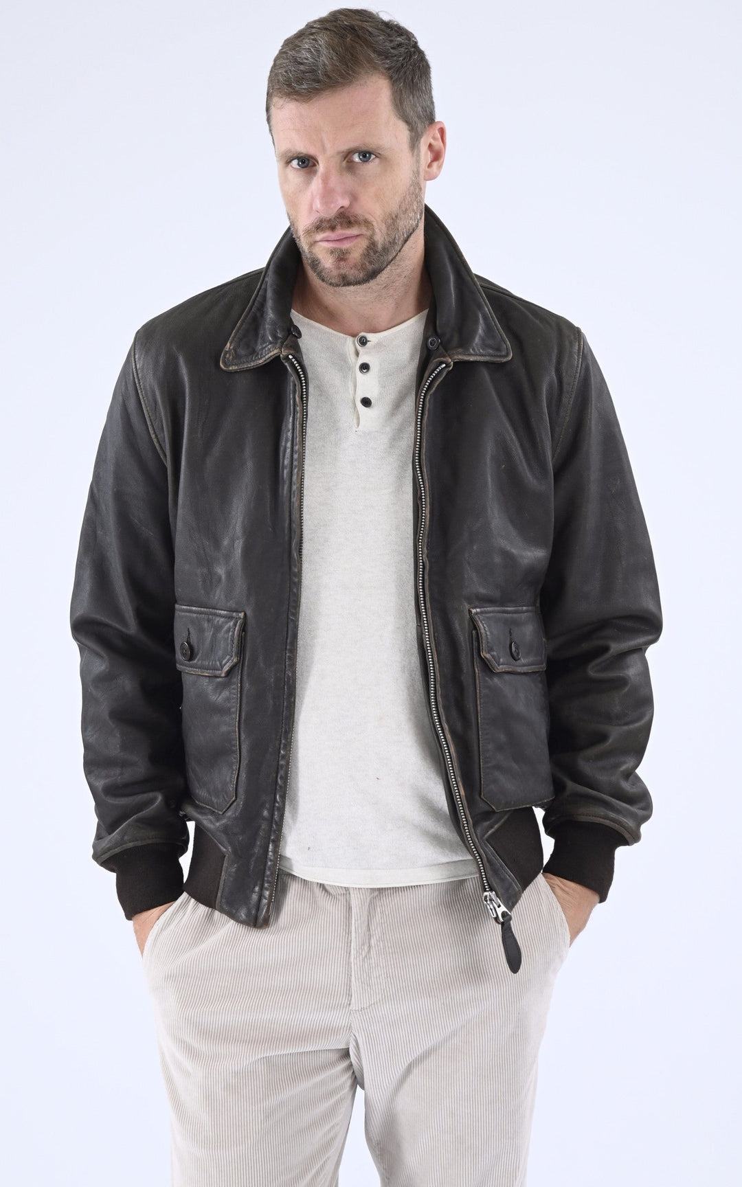 A "LC PILOT USED" Marron Schott Pilote Homme closed photo