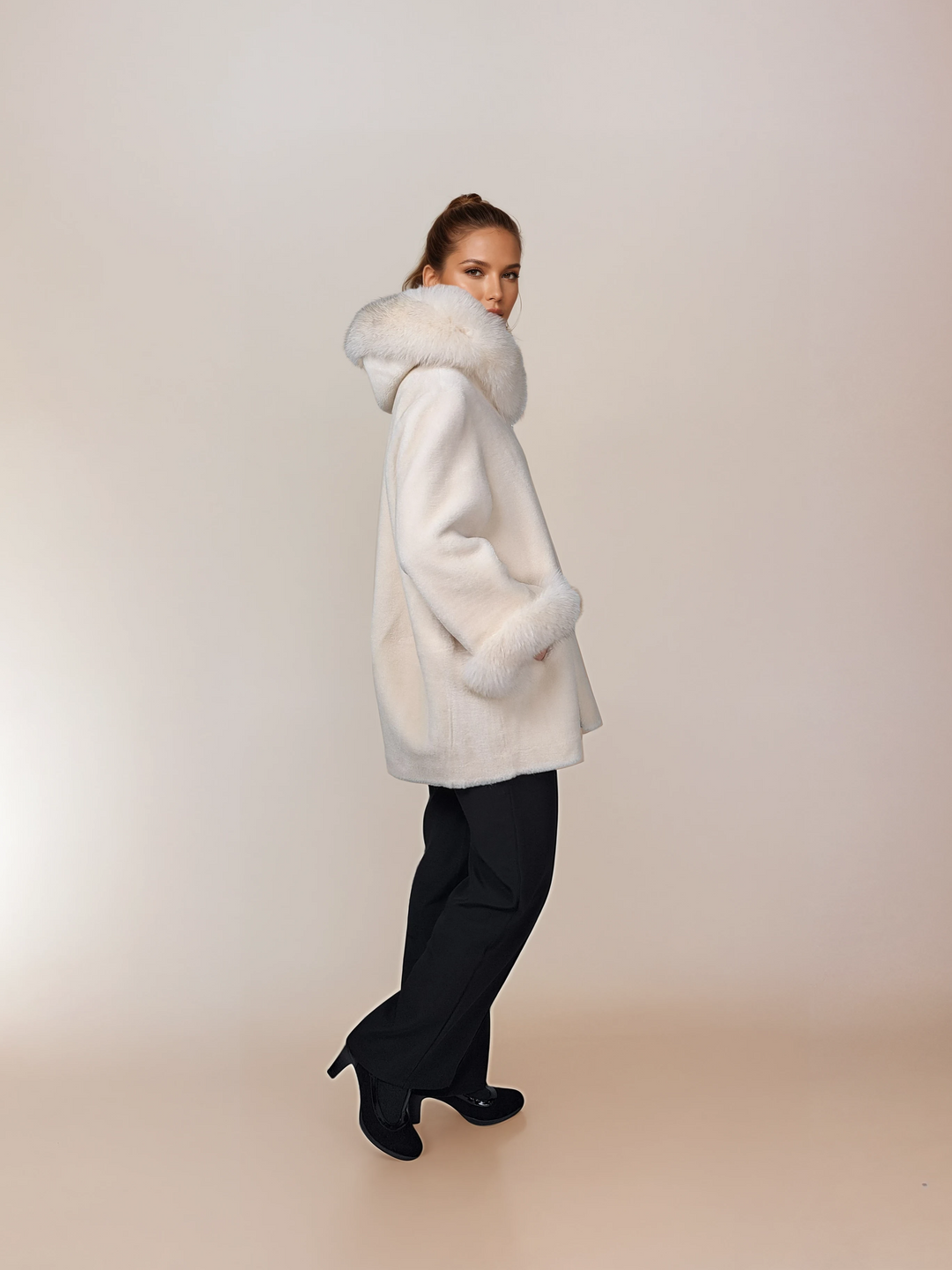 Franciane, 78 cm. - Hood - Air Wool - Women - Off White