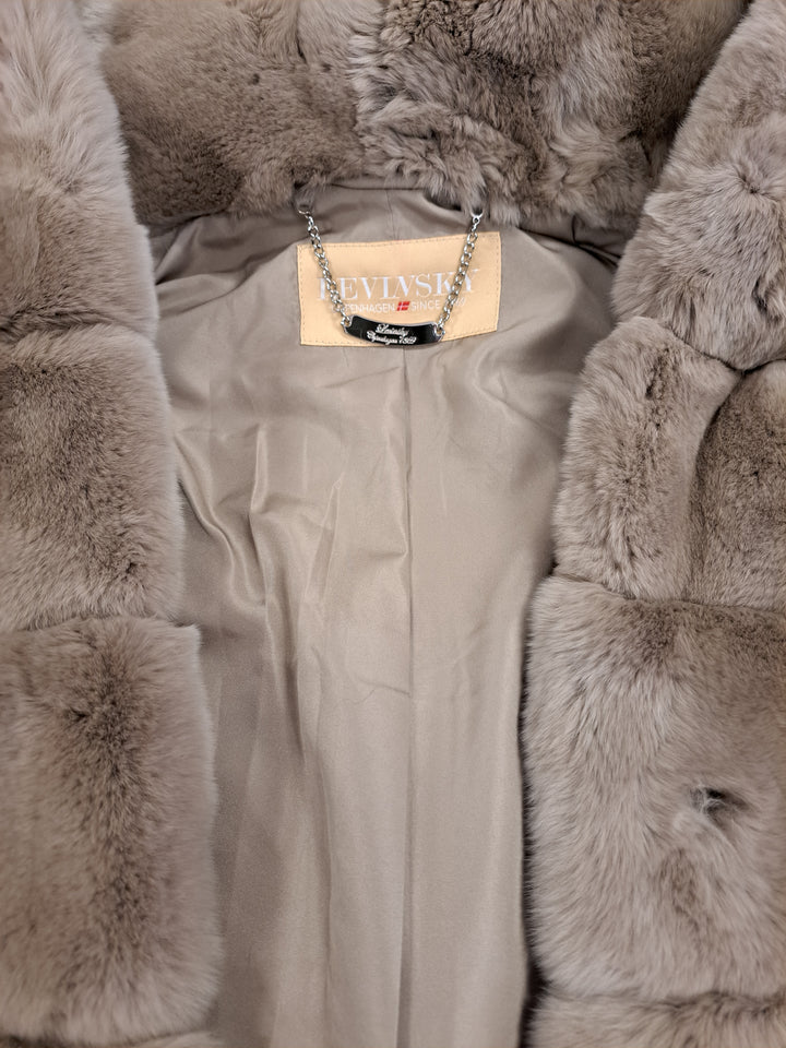 Imelda-A, 85 cm. - Capucha - Rex - Mujer - Cafe Latte
