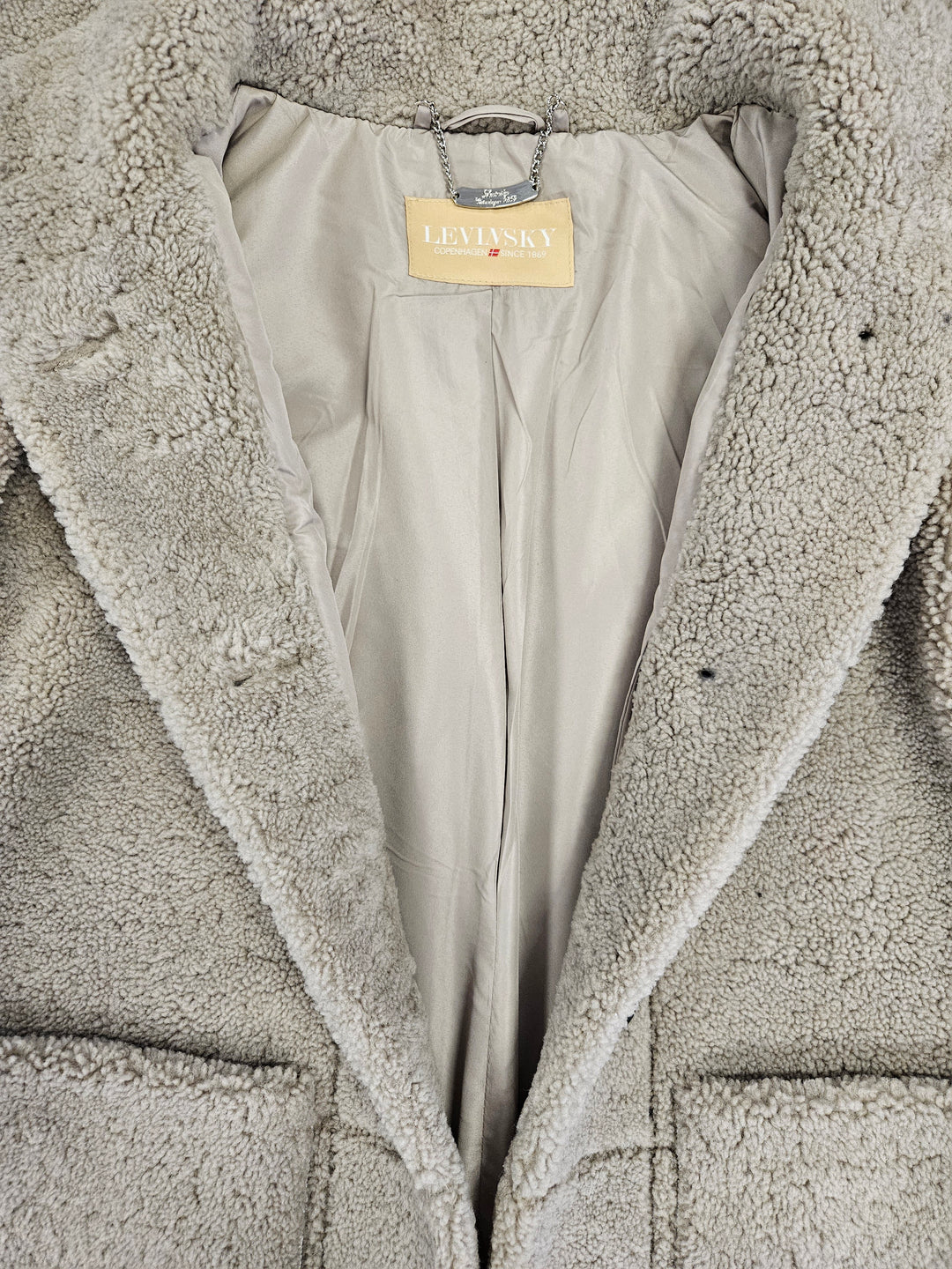 Jinane, 85 cm. Curly Lamb - Women Grey