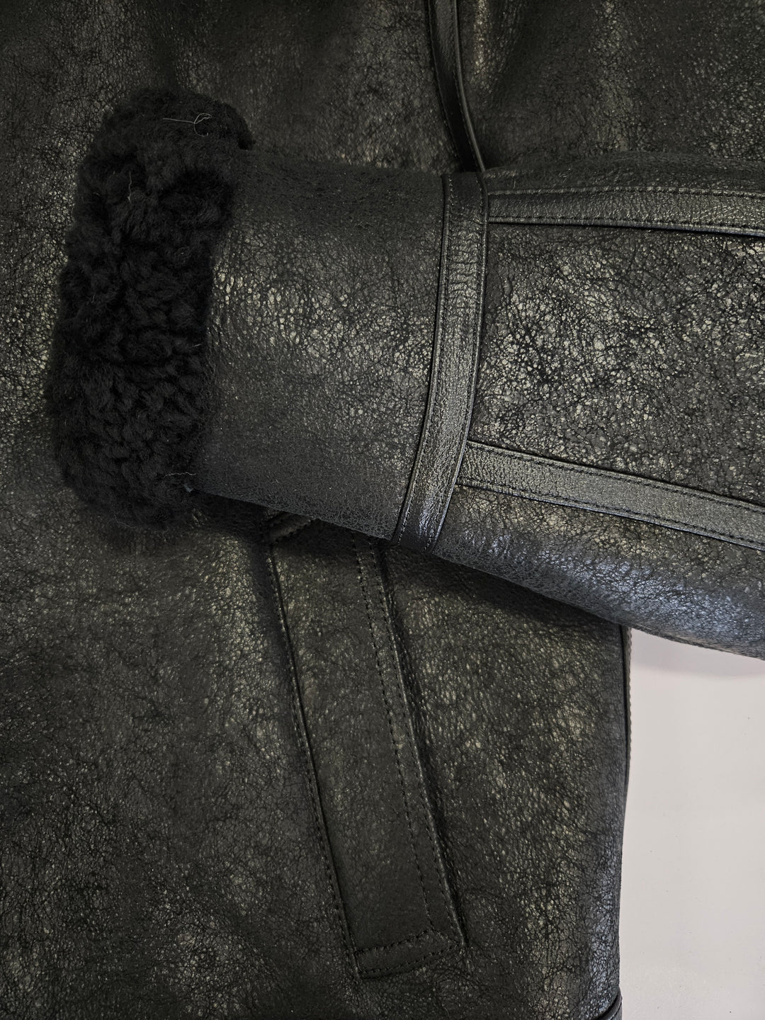 Joost, 68 cm. Nappa Lamb Crack Washed - Man Black