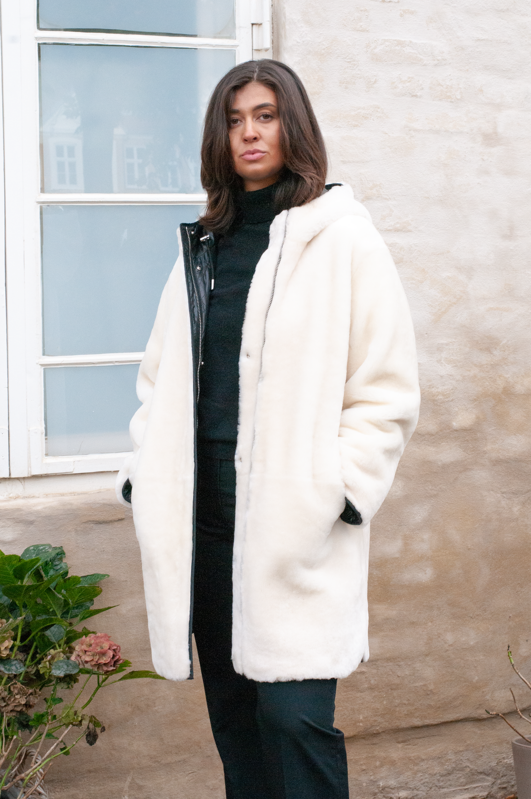 Gernsey, 90 cm. - Hood - Lamb jacket Straight Hair - Women - White