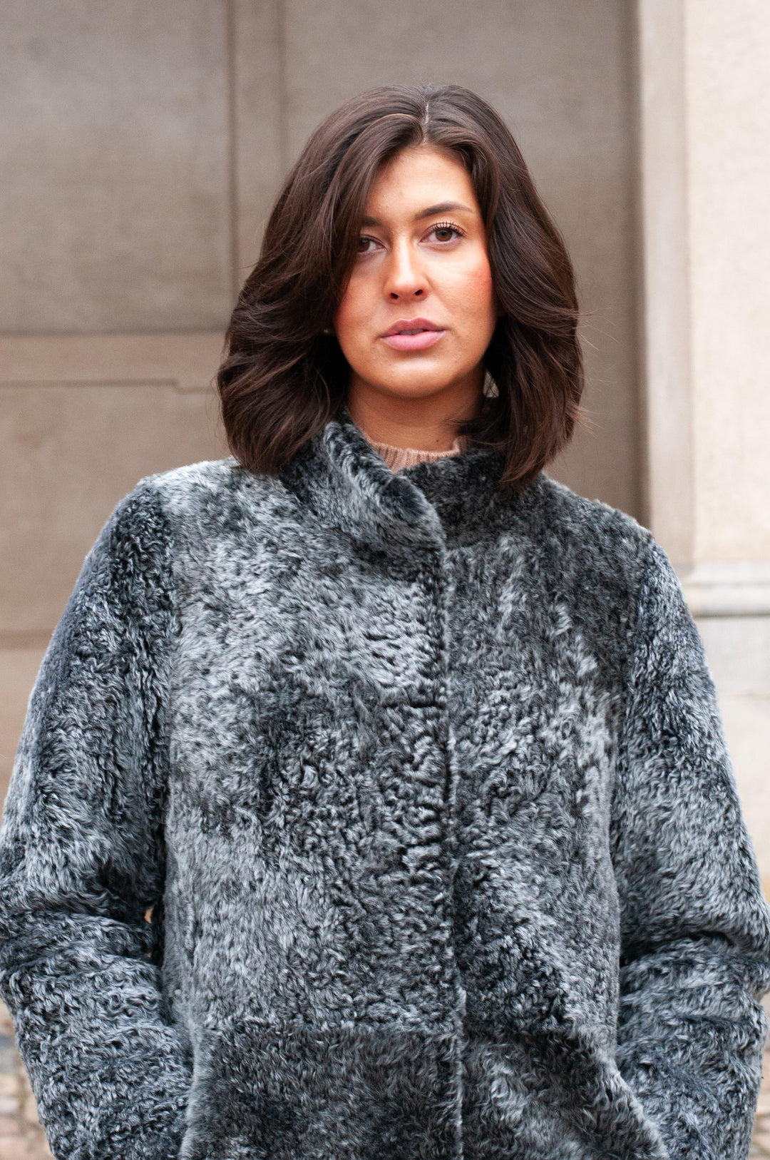 Innocente, 125 cm. - Collar - La Coon Lamb - Women - Black