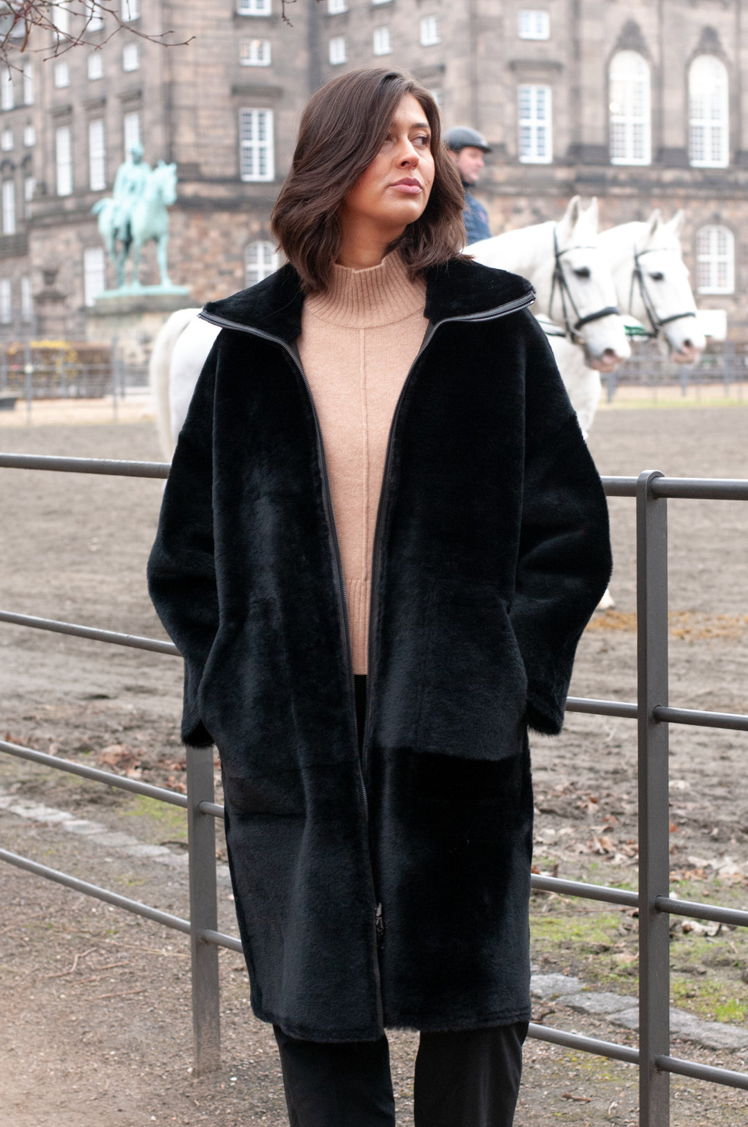 Isilda, 105 cm. - Collar - Nappa Lamb - Women - Black