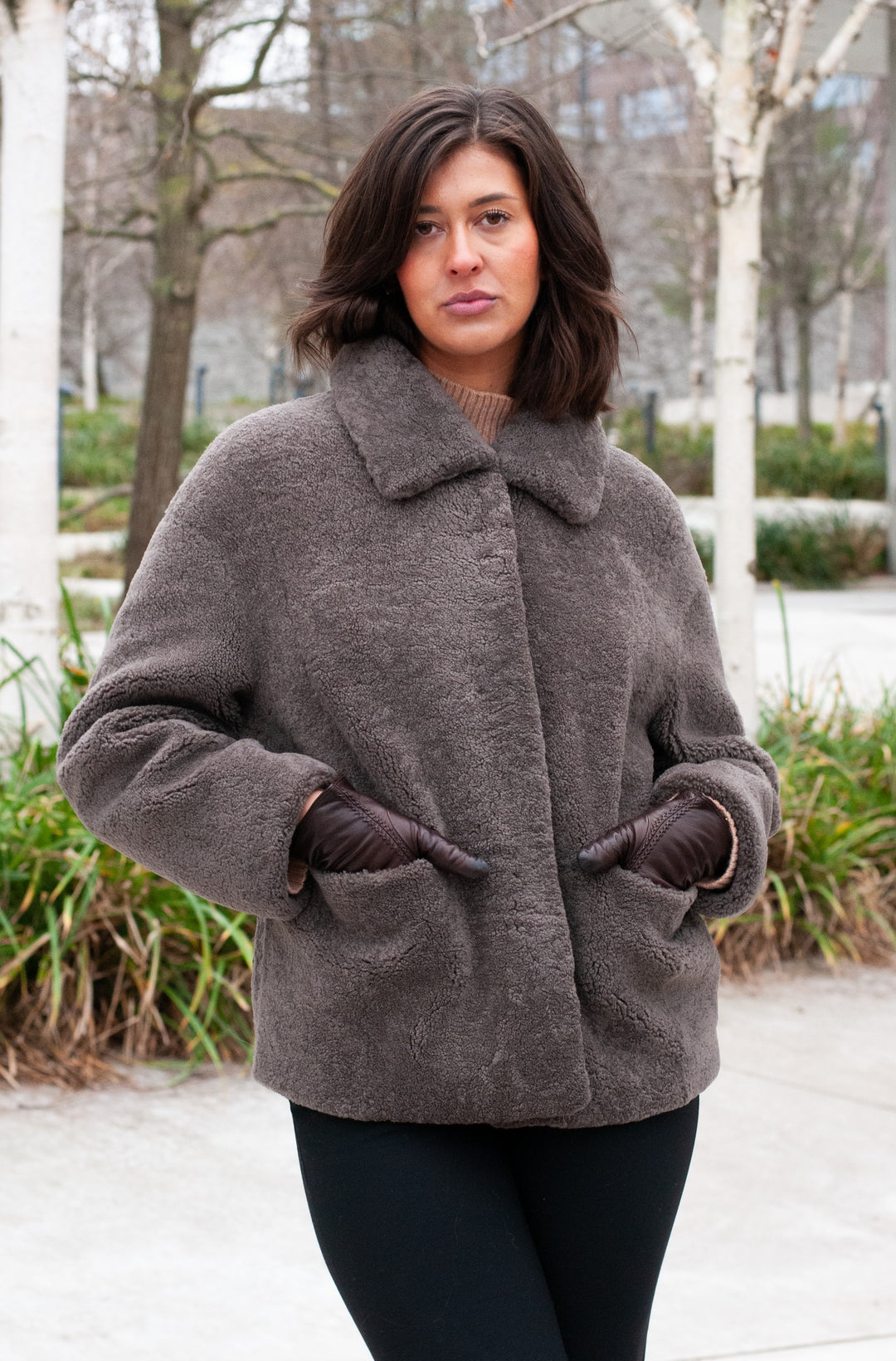 Irene, 65 cm. - Kragen - Curly Lamb - Damen - Taupe