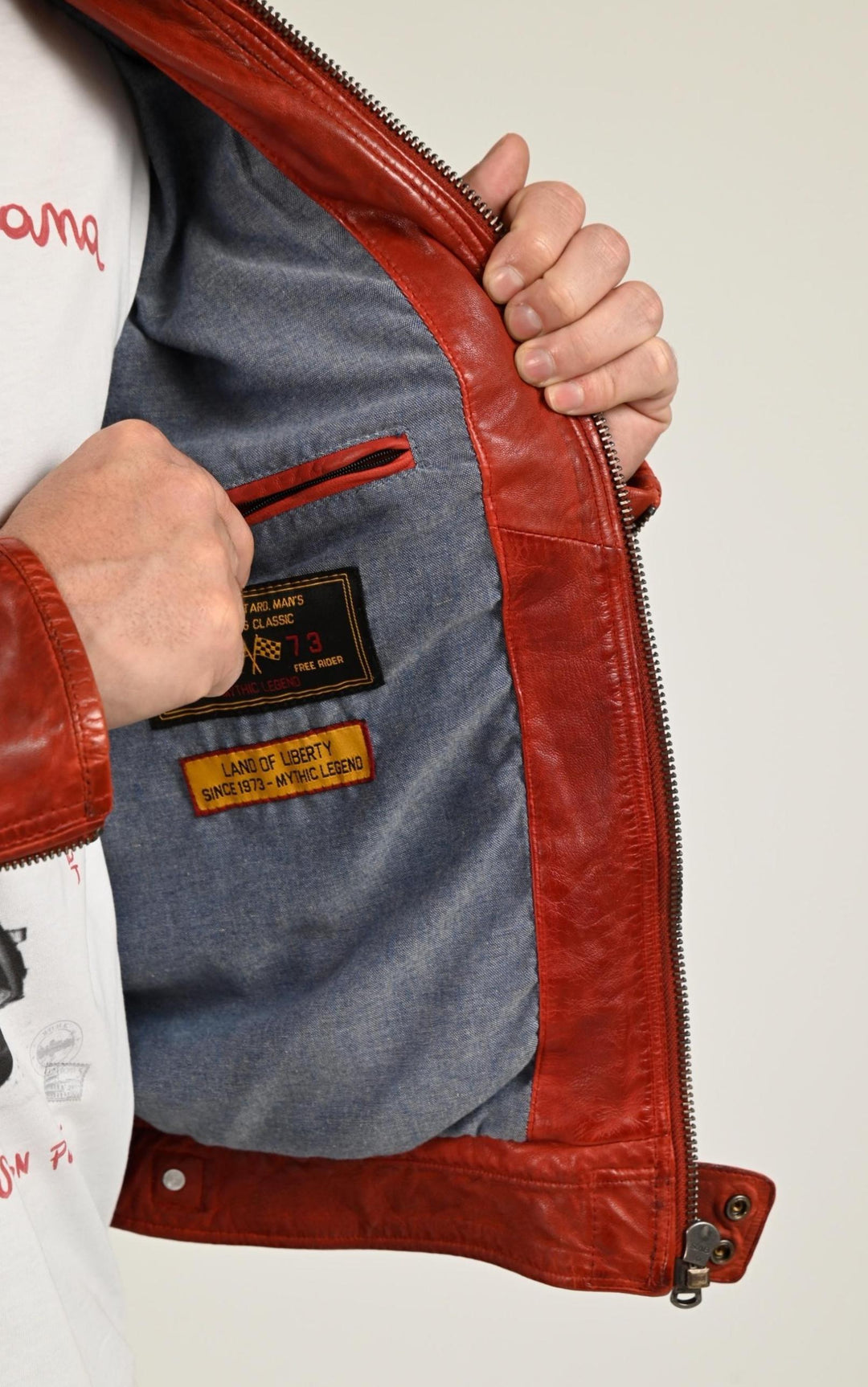 Blouson Cuir Homme Daytona 73, modèle Dustin 100233 de couleur rouge