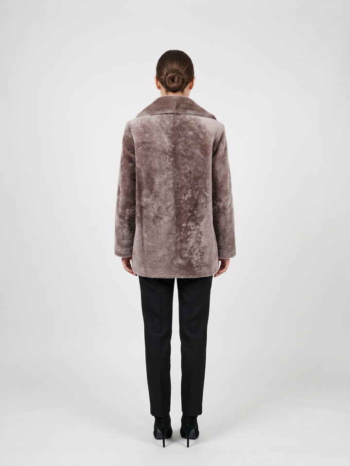 Janka, 70 cm. - Collar Wave Lamb - Women Taupe