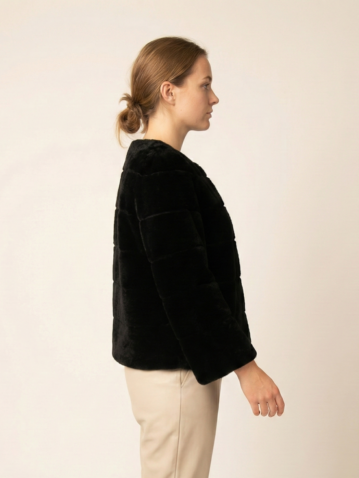 Horiane, 55 cm. - Cordero de cabello liso - Mujeres - Negro