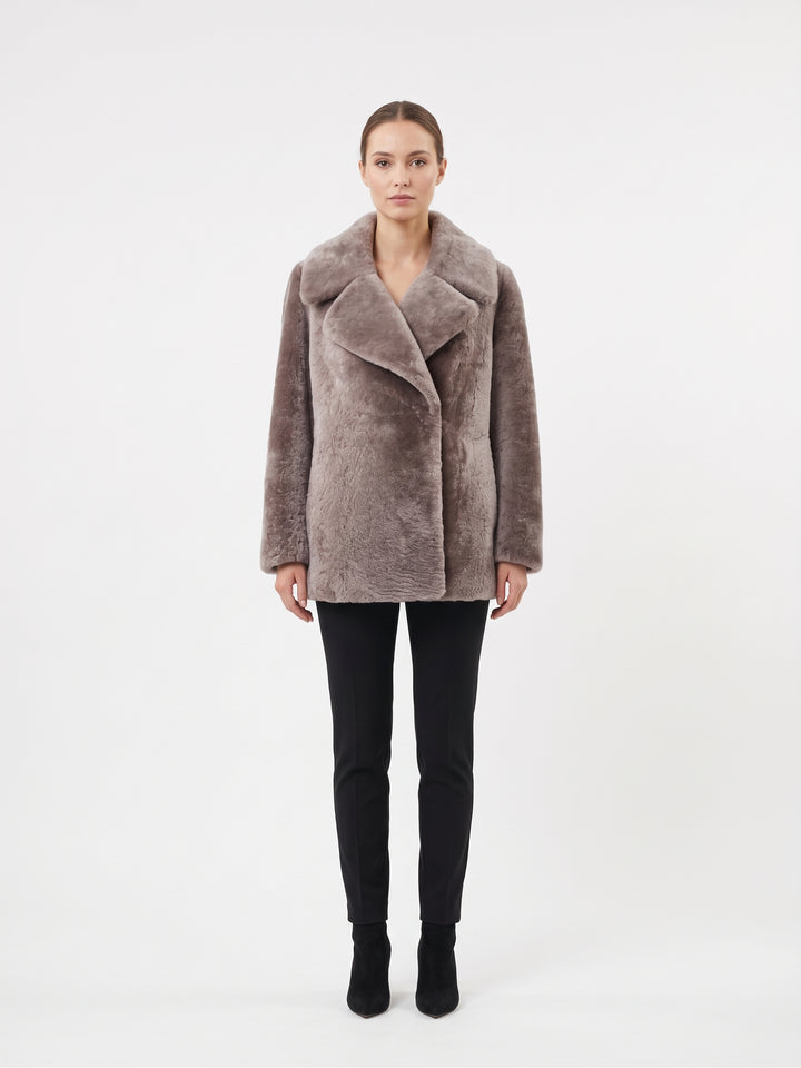 Janka, 70 cm. - Collar Wave Lamb - Women Taupe