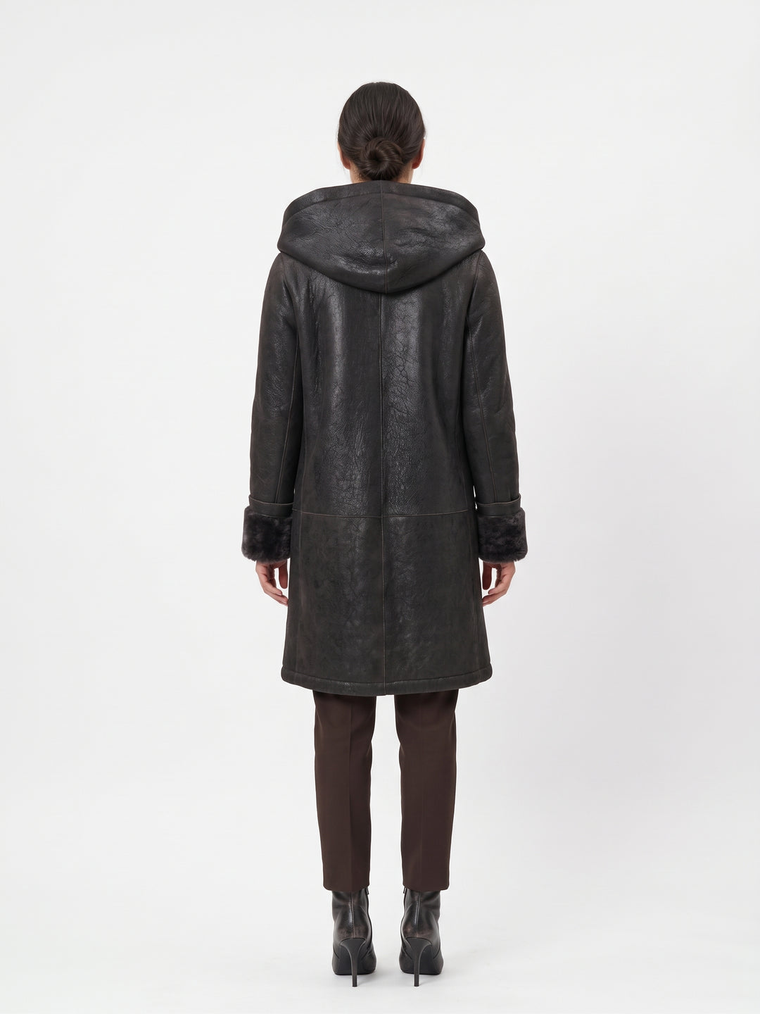 969, 90 cm. - Huppu - Nappa Lamb Crack - Naiset - Ruskea / Lamme Pels - Levinsky - Kvinde