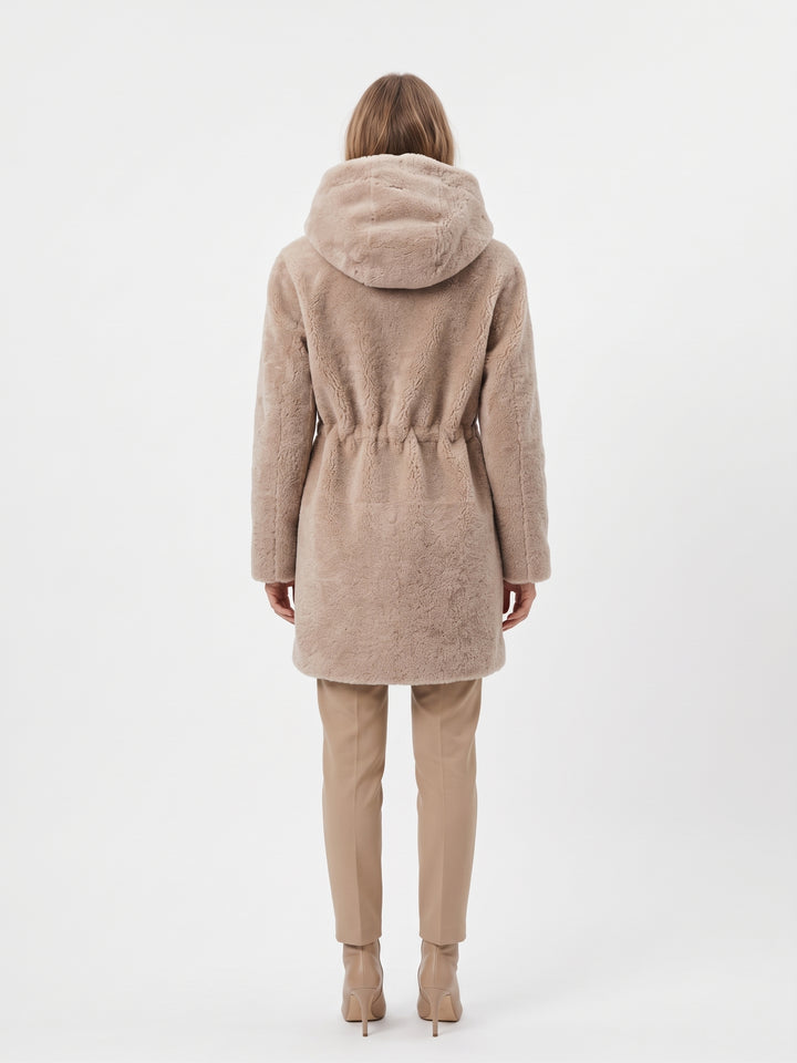 Delaney, 87 cm. - Hood Curly Lamb - Women Dark Beige