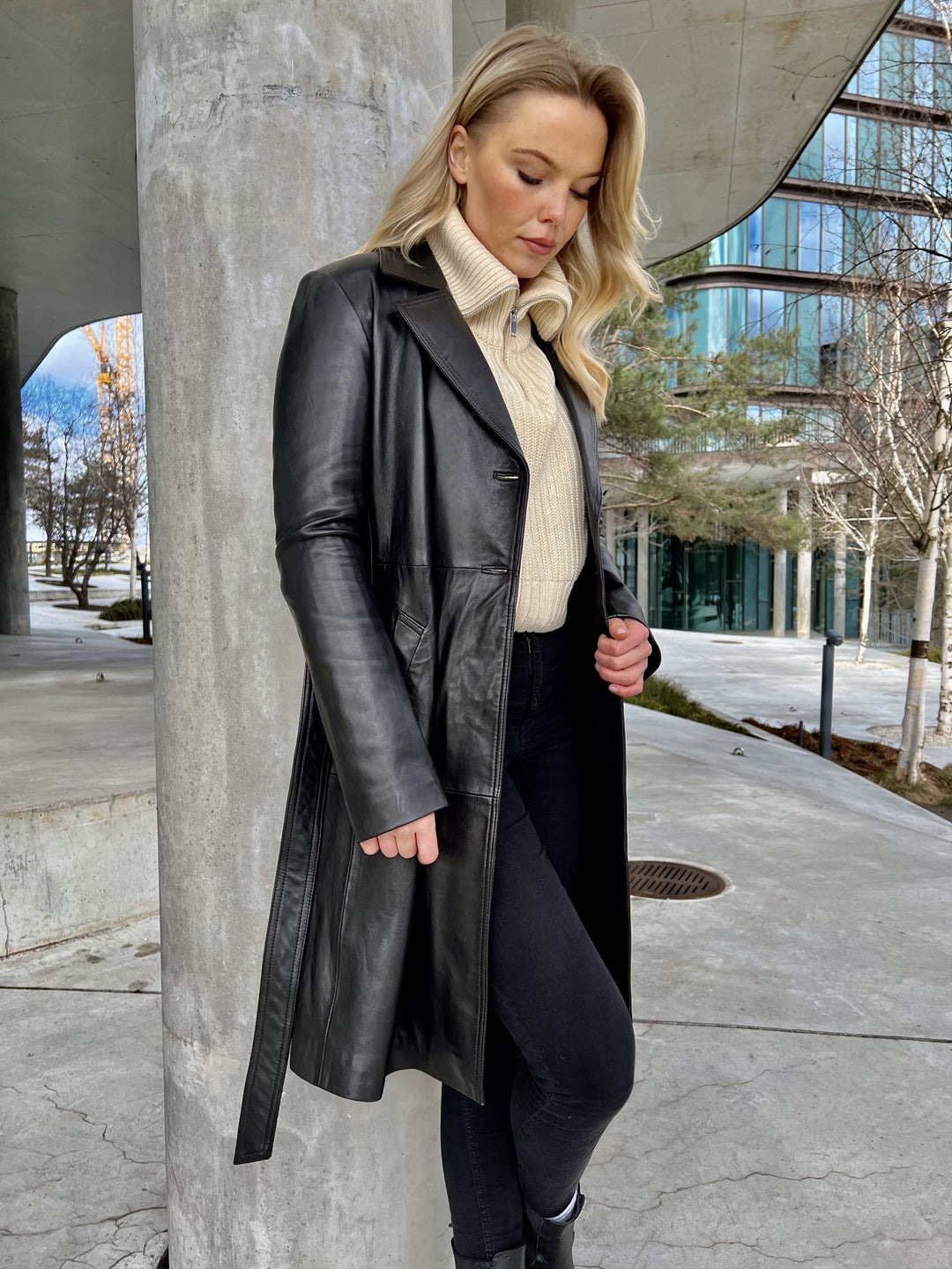 Amara sort læderjakke trench coat dame - Main Image