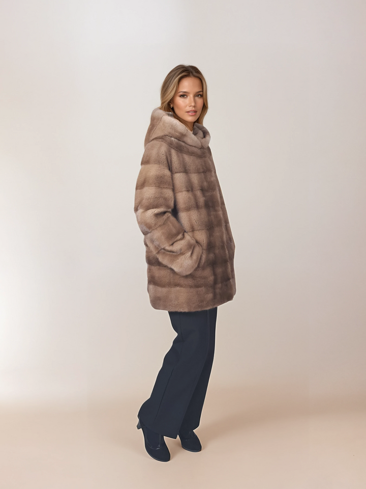 Victoria, 75 cm. - Hood - Mink - Kvinner - Pastell