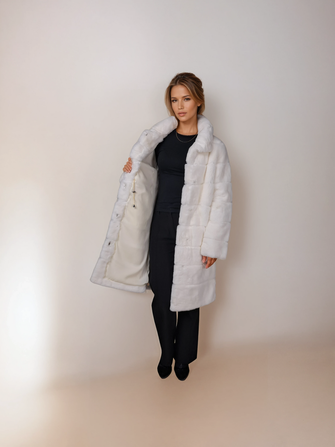 Petrovski, 100 cm. - Krage - Rex - Dam - Vit