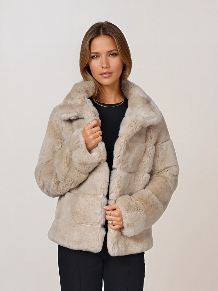 Petrovski, 60 cm. - Krave - Rex - Damer - Creme