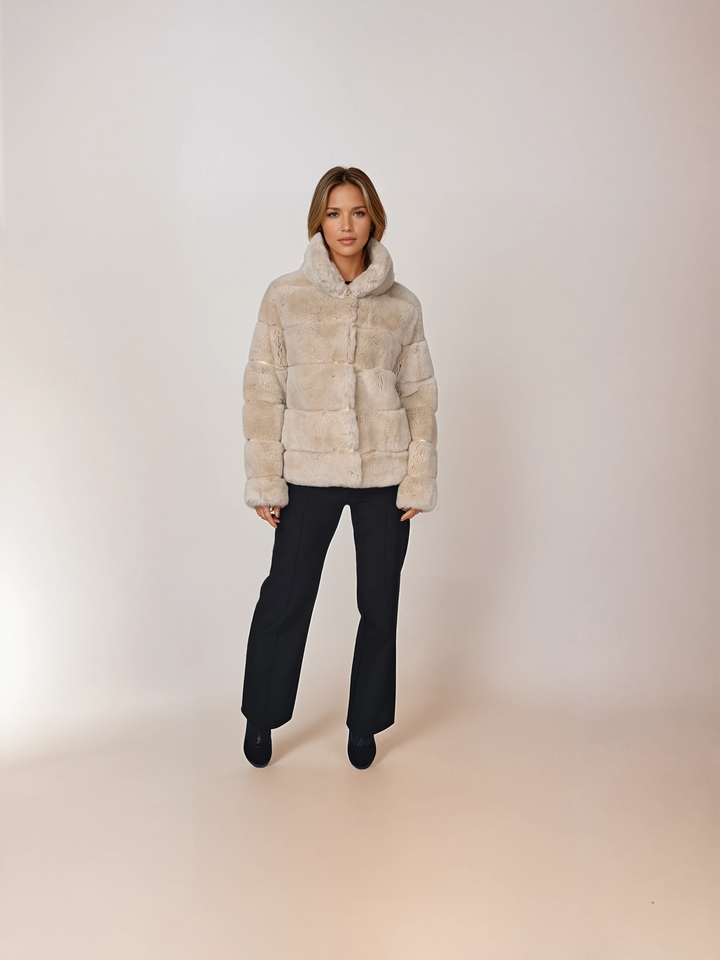 Petrovski, 60 cm. - Krave - Rex - Damer - Creme