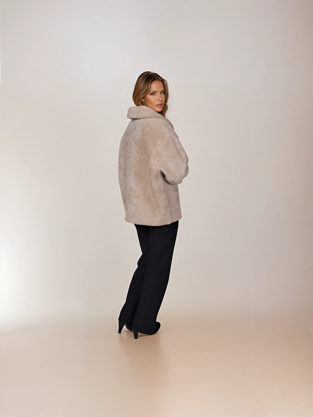 Irene, 65 cm. - Collar - Curly Lamb - Women - Dark Beige