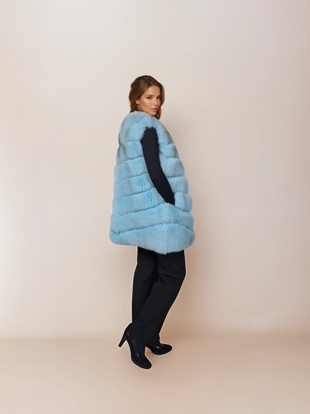 146 Weste, 75 cm. - Blauer Fuchs - Damen - Türkis