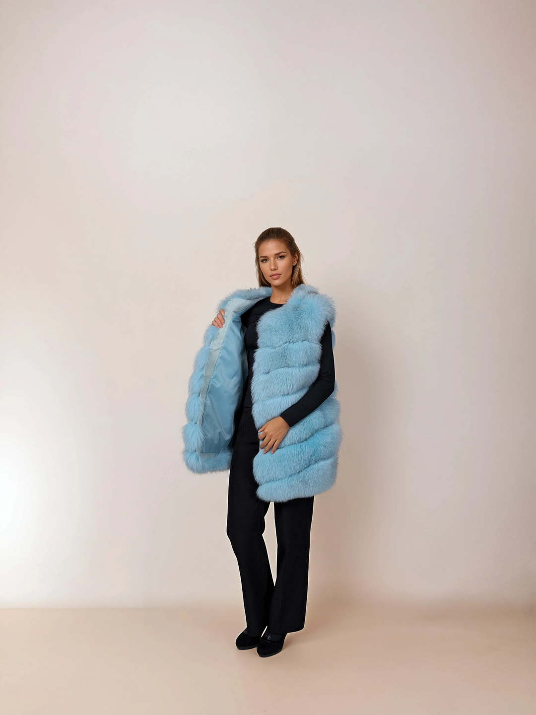 146 Weste, 75 cm. - Blauer Fuchs - Damen - Türkis