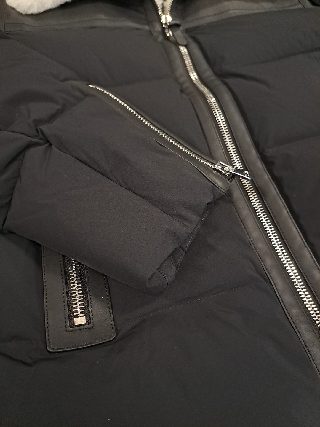 Jake, 67 cm. - Ned - Mand - Sort