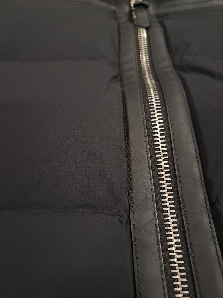 Jake, 67 cm. - Ned - Mand - Sort