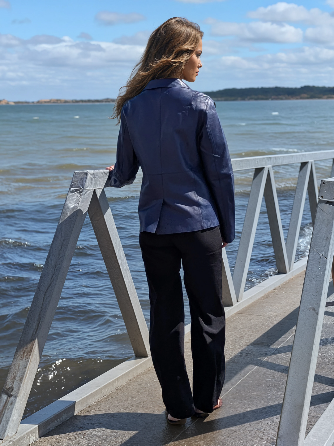 Nina Blazer, 60 cm. - Lamb Dior Bonded Læder-Damer - Dusty Blue