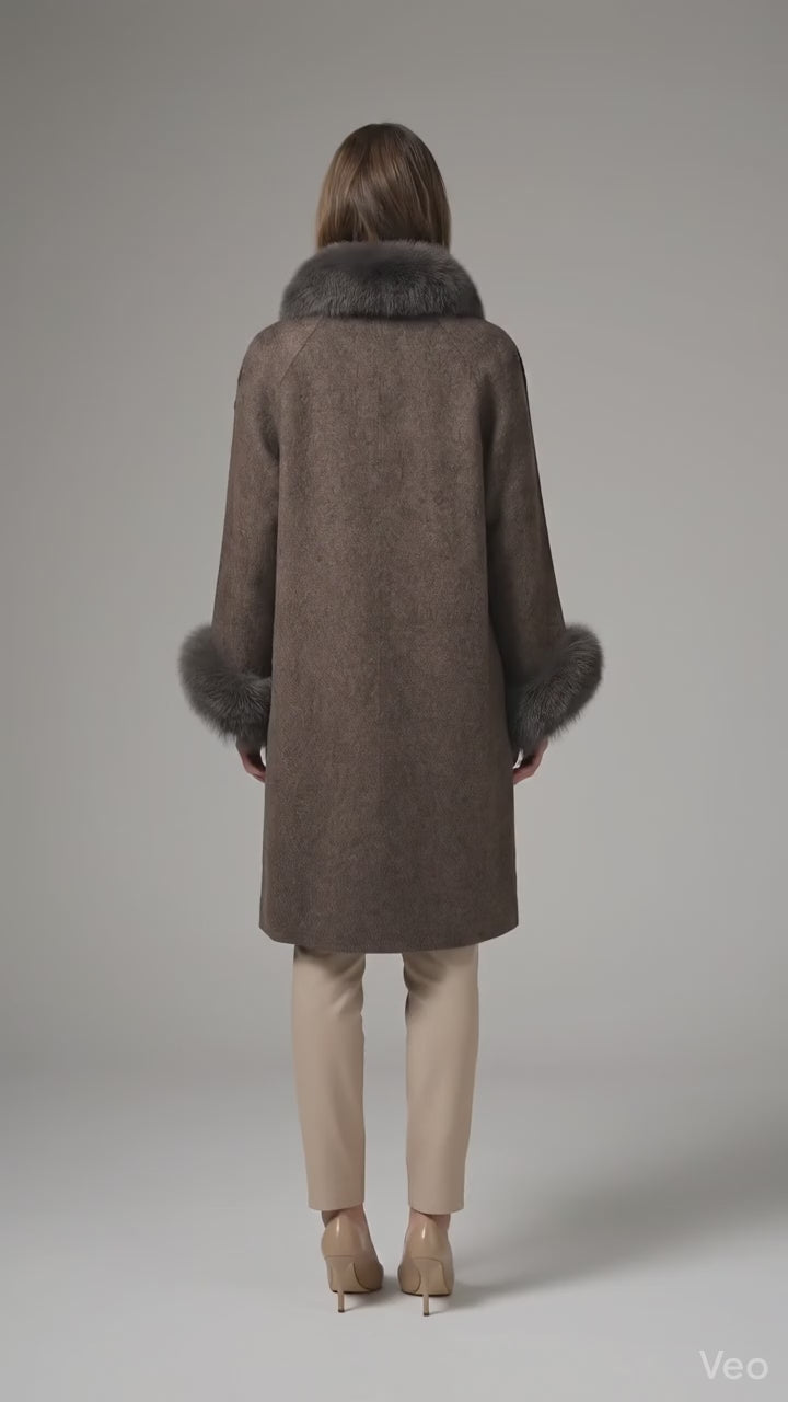 Jilibi, 95 cm. Kragi - 100% ull - Konur - Brúnn