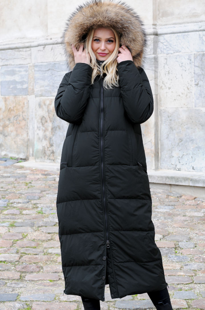 A1404-500R Black down coat with fur trim - women