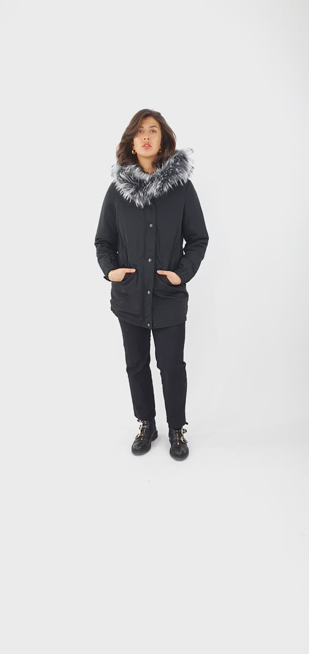 Mara Black down coat with fur trim - women